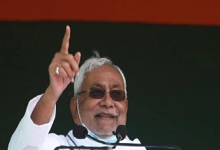 नीतीश कुमार चुने गए NDA विधायक दल के नेता, कल लेंगे बिहार के CM पद की शपथ