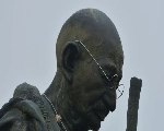 Mahatma Gandhi Jayanti 2023: जानें महात्मा गांधी का जीवन परिचय और उनके कार्य