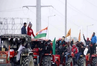 पंजाब, हरियाणा और उत्तर प्रदेश में किसानों ने ट्रैक्टर रैलियां निकालीं, WTO के खिलाफ प्रदर्शन