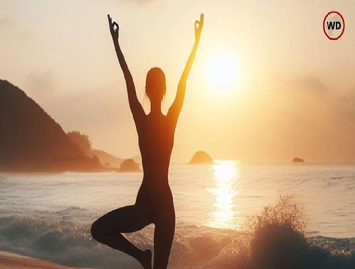 Surya Namaskar Benefits: रोज करें सूर्य नमस्कार, शरीर को मिलेंगे ये 10 फायदे