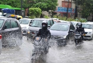 Weather Update : केरल और तमिलनाडु में भारी बारिश, IMD ने जारी किया ऑरेंज अलर्ट