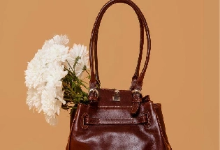 Leather Bag खरीदने का है मन? इन 10 बातों का रखें ध्यान, वरना आप खा सकते हैं धोखा!
