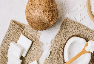 गर्मियों में खुजली और रैशेज से बचाएगा नारियल से बना प्राकृतिक साबुन