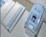 असम में मतदान केंद्र पर मिली इस्तेमाल नहीं की गई ईवीएम