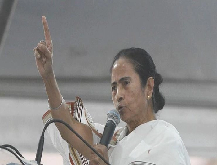 ममता बनर्जी का बड़ा आरोप, बोलीं- पैसे देकर वोट खरीद रही है भाजपा