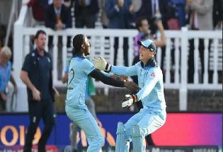 सुपर ओवर में इंग्लैंड बना नया विश्व चैंपियन, न्यूजीलैंड ने जीता दिल