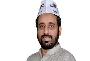 Delhi Assembly election results 2020: अमानतुल्ला खान ने भाजपा के ब्रह्म सिंह को 70000 वोटों से हराकर जीती ओखला सीट