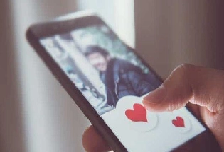 Hybrid Dating: ऑनलाइन रोमांस का ट्रेंड, रिश्‍तों का एक नया विकल्‍प, लेकिन क्‍या ये आपके लिए सुरक्षि‍त है