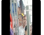 धन्‍य है... दिल्‍ली में बगैर कपड़ों के बस में चढ़ गई ये महिला, फिर क्‍या हुआ, देखिए वीडियो