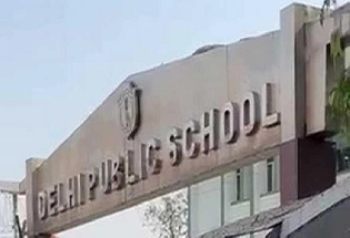 DPS समेत दिल्ली के 8 स्कूलों में बम की धमकी, हड़कंप